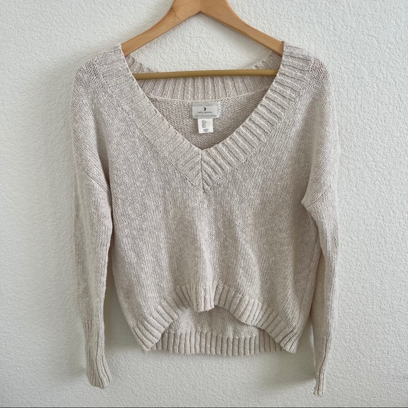 Cute cream v-neck cropped knit sweater - Picture 4 of 6